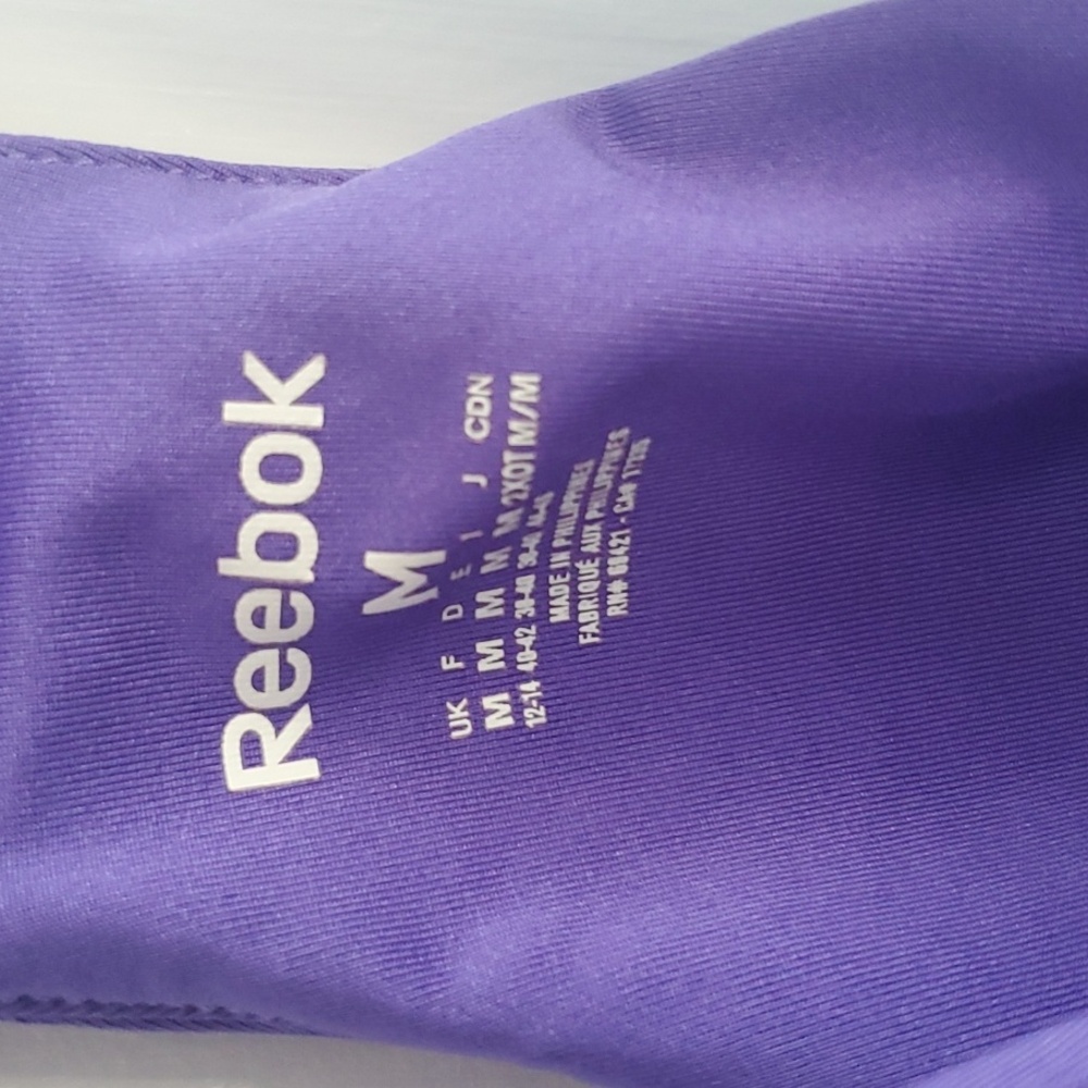 Reebok Women’s Tank Top M Purple Racerback Activewear Shelf Bra Gym Workout - Picture 3 of 5